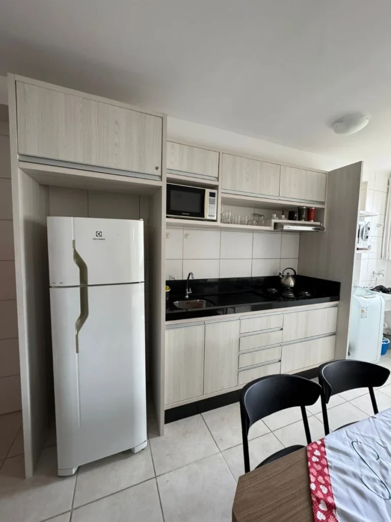 APARTAMENTO MOBILIADO À VENDA | BALNEÁRIO PIÇARRAS/SC