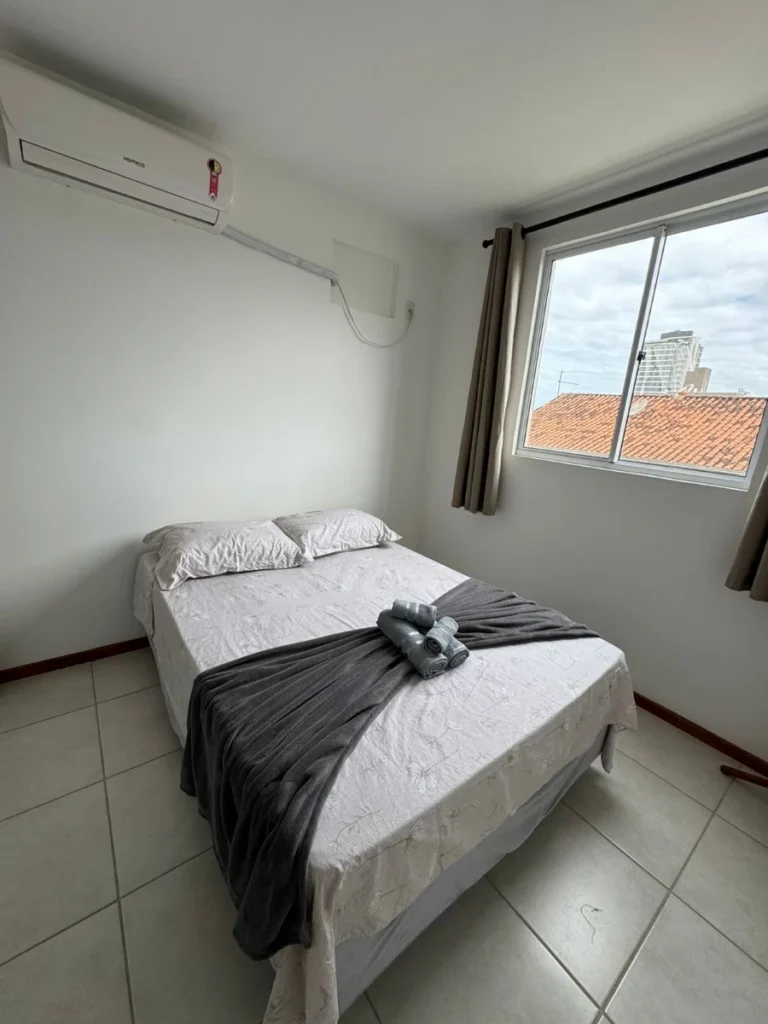 APARTAMENTO MOBILIADO À VENDA | BALNEÁRIO PIÇARRAS/SC