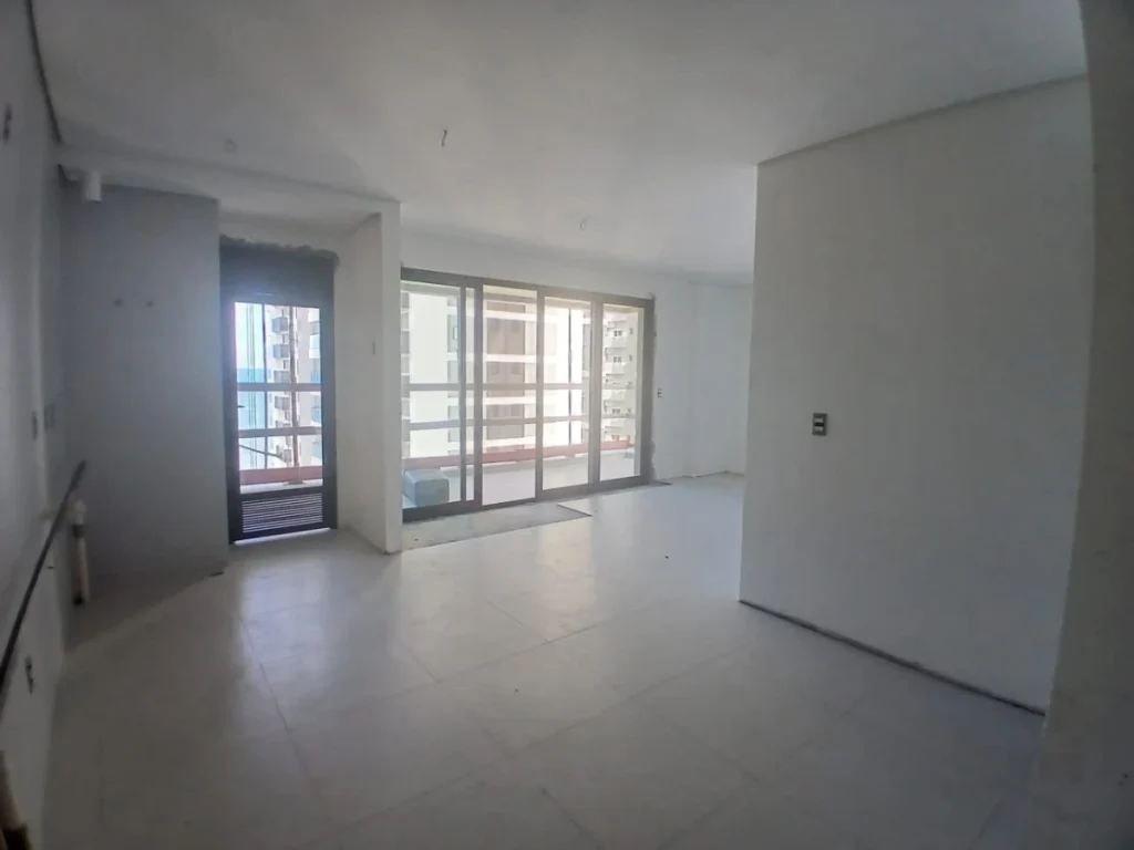 FRENTE MAR ,GRANT HOME CLUBE: na Praia do Tabuleiro, Barra Velha – SC