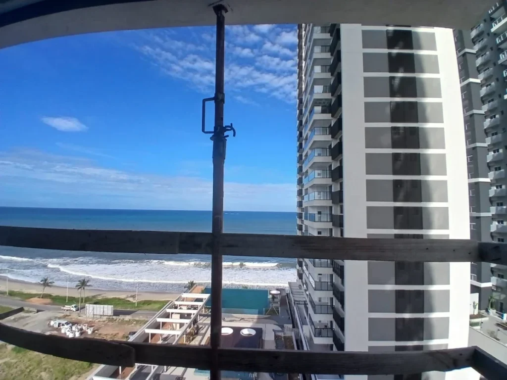 FRENTE MAR ,GRANT HOME CLUBE: na Praia do Tabuleiro, Barra Velha – SC